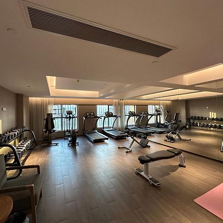 Mehood Lestie International Hotel Nancun Wanbo Metro Station Branch - Free Shuttle Bus To Canton Fair Complex During Canton Fair Period & Free Breakfast & Free Afternoon Tea & Free Midnight Snack & Free Vpn Internet Access Luaran gambar