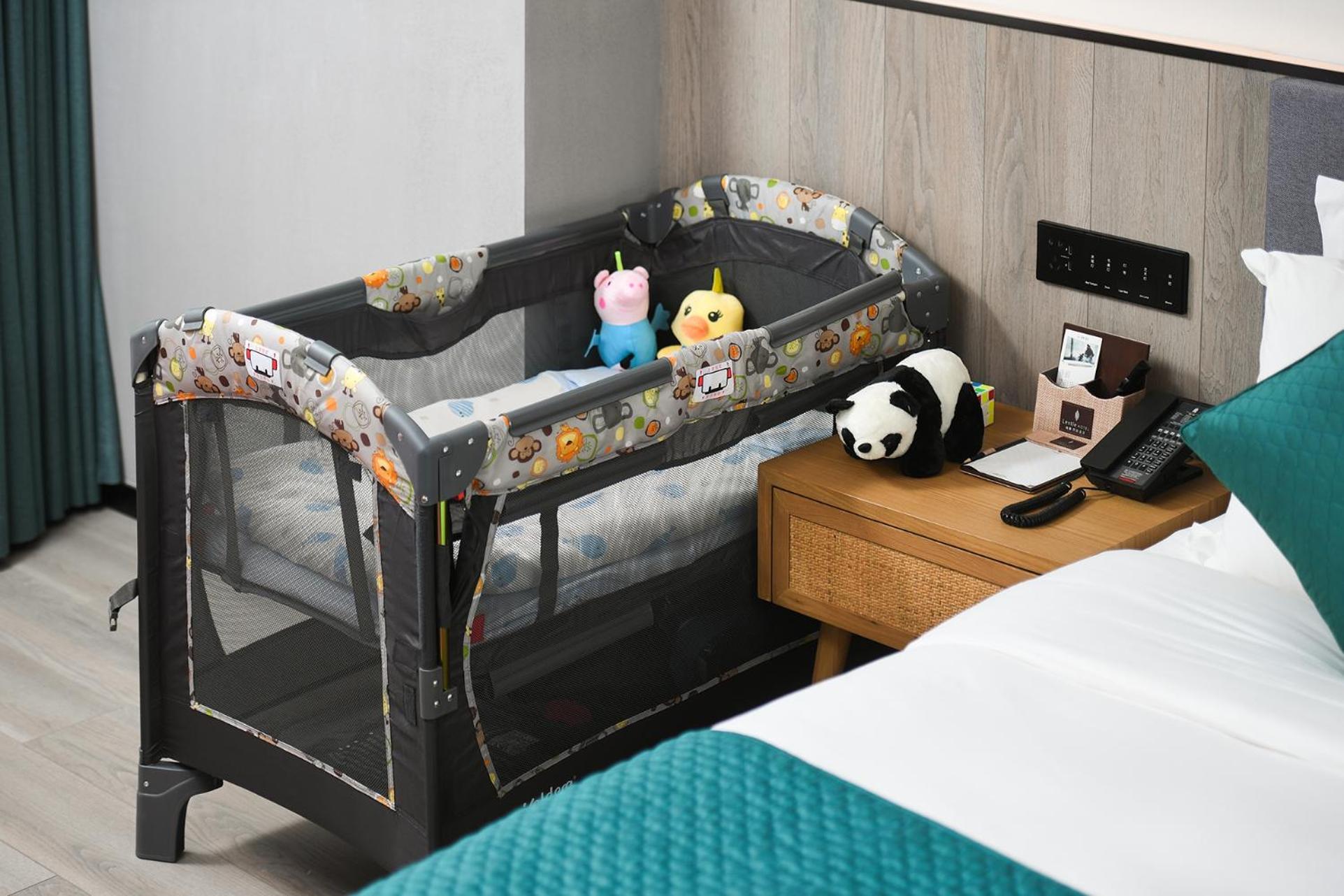 Mehood Lestie International Hotel Nancun Wanbo Metro Station Branch - Free Shuttle Bus To Canton Fair Complex During Canton Fair Period & Free Breakfast & Free Afternoon Tea & Free Midnight Snack & Free Vpn Internet Access Luaran gambar