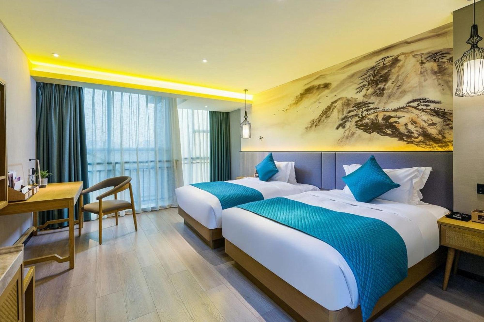 Mehood Lestie International Hotel Nancun Wanbo Metro Station Branch - Free Shuttle Bus To Canton Fair Complex During Canton Fair Period & Free Breakfast & Free Afternoon Tea & Free Midnight Snack & Free Vpn Internet Access Luaran gambar