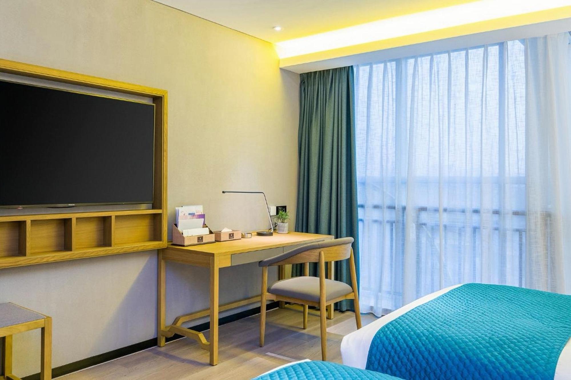 Mehood Lestie International Hotel Nancun Wanbo Metro Station Branch - Free Shuttle Bus To Canton Fair Complex During Canton Fair Period & Free Breakfast & Free Afternoon Tea & Free Midnight Snack & Free Vpn Internet Access Luaran gambar