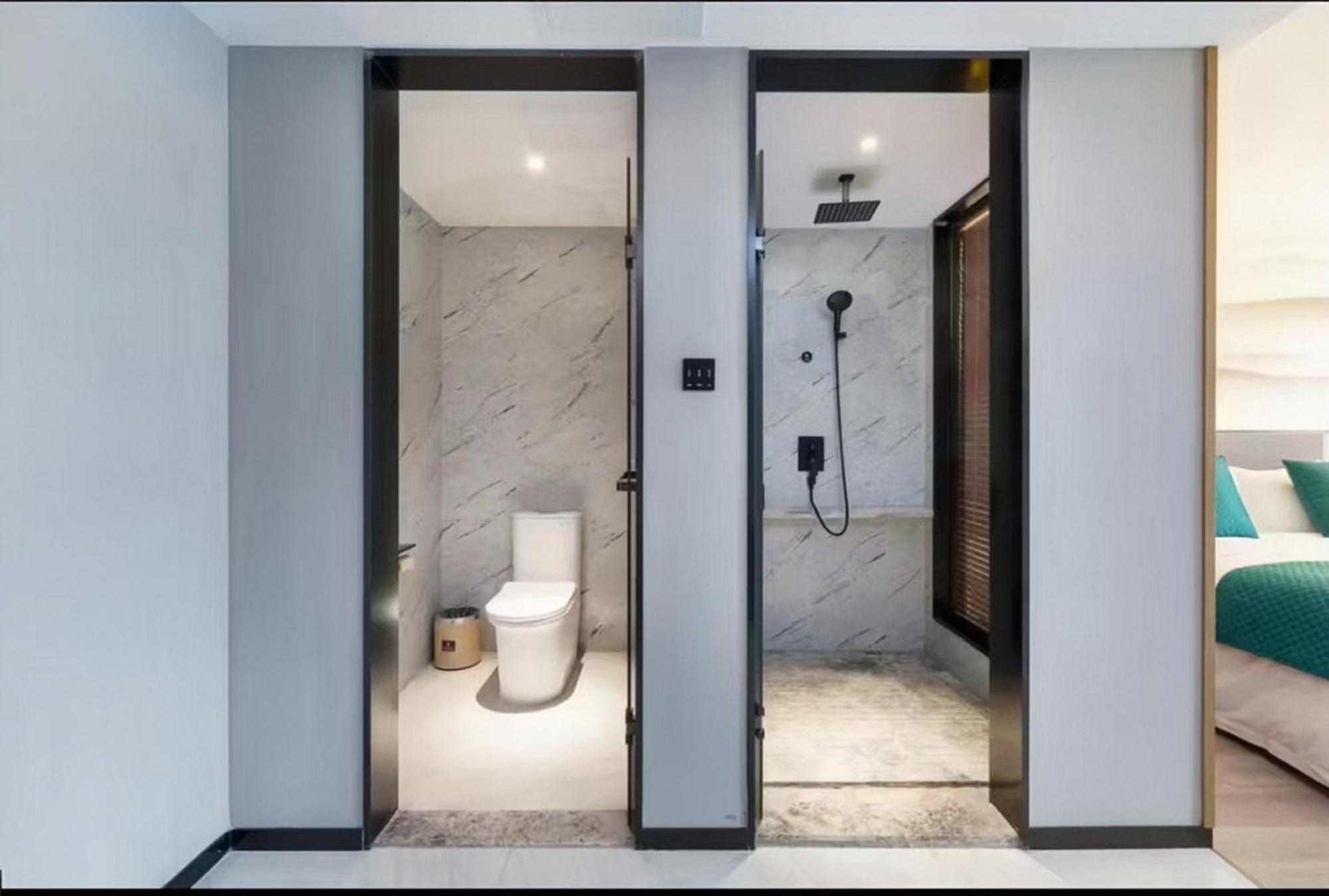 Mehood Lestie International Hotel Nancun Wanbo Metro Station Branch - Free Shuttle Bus To Canton Fair Complex During Canton Fair Period & Free Breakfast & Free Afternoon Tea & Free Midnight Snack & Free Vpn Internet Access Luaran gambar