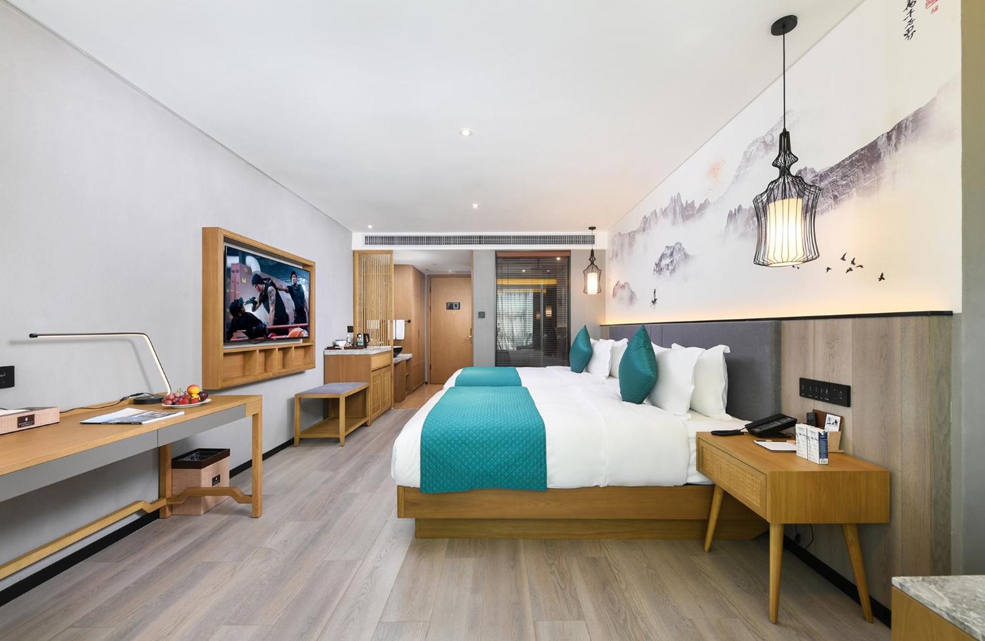 Mehood Lestie International Hotel Nancun Wanbo Metro Station Branch - Free Shuttle Bus To Canton Fair Complex During Canton Fair Period & Free Breakfast & Free Afternoon Tea & Free Midnight Snack & Free Vpn Internet Access Luaran gambar