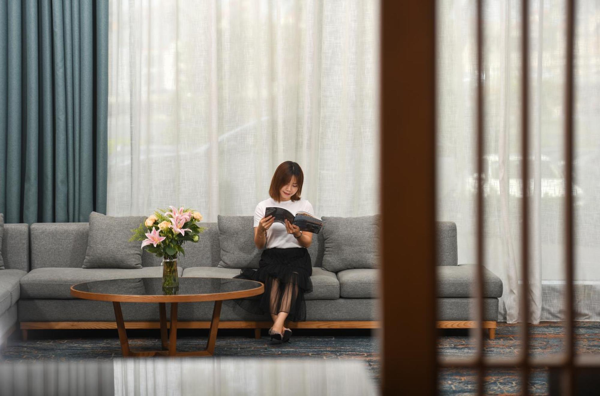 Mehood Lestie International Hotel Nancun Wanbo Metro Station Branch - Free Shuttle Bus To Canton Fair Complex During Canton Fair Period & Free Breakfast & Free Afternoon Tea & Free Midnight Snack & Free Vpn Internet Access Luaran gambar