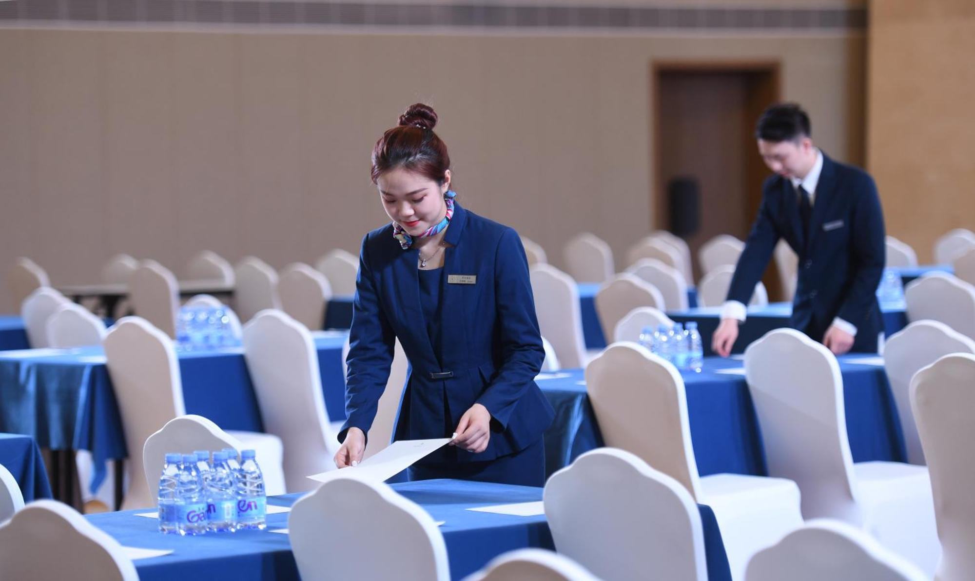 Mehood Lestie International Hotel Nancun Wanbo Metro Station Branch - Free Shuttle Bus To Canton Fair Complex During Canton Fair Period & Free Breakfast & Free Afternoon Tea & Free Midnight Snack & Free Vpn Internet Access Luaran gambar
